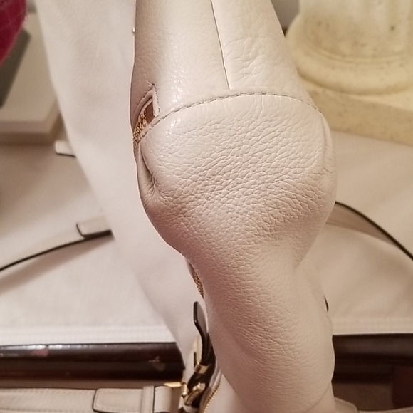 Michael Kors Handbag - Picture 11 of 16